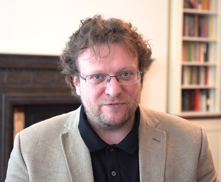 Peter Pomerantsev