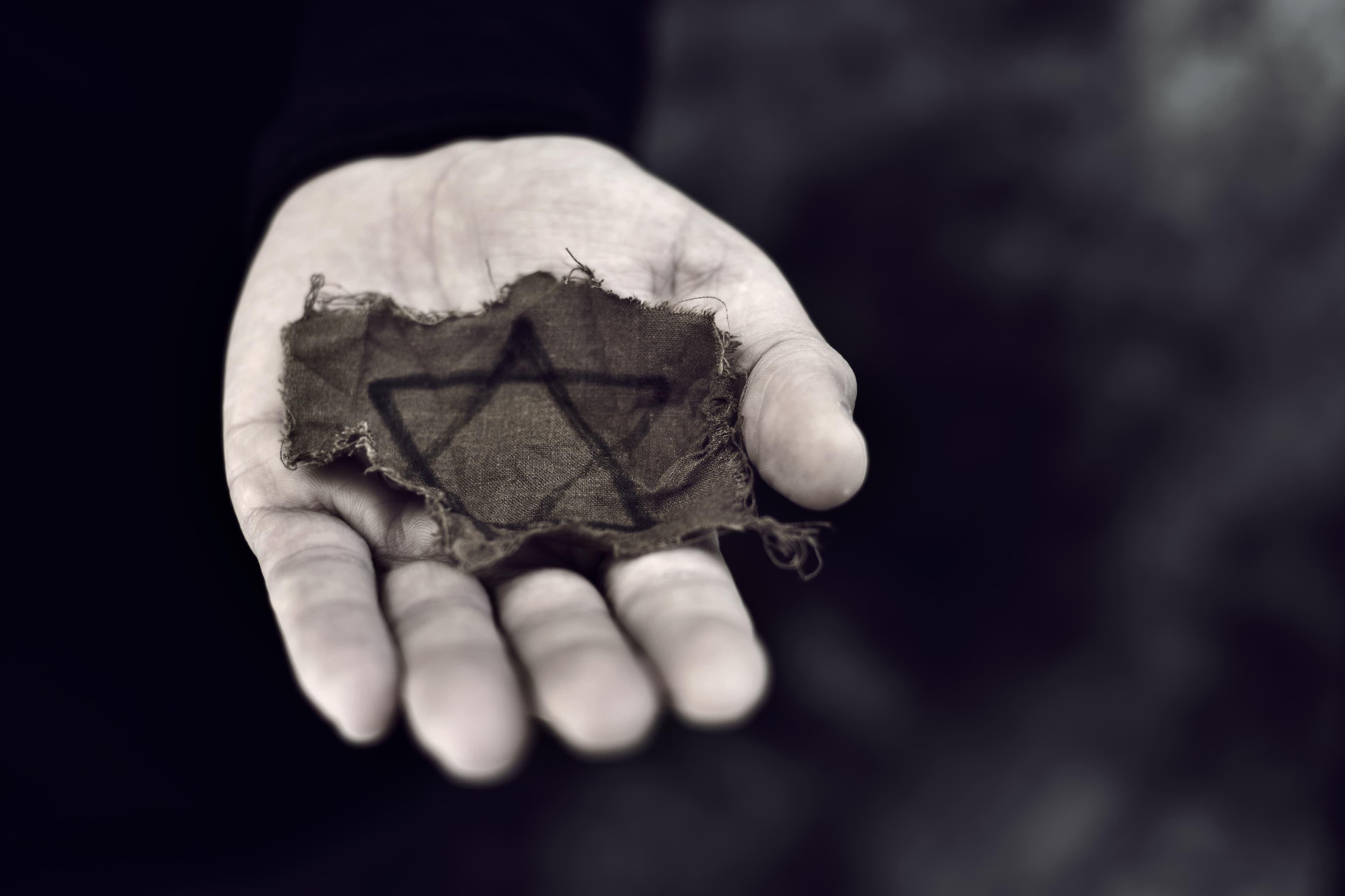 The reparative dialogue between Jews and Germans after the Holocaust